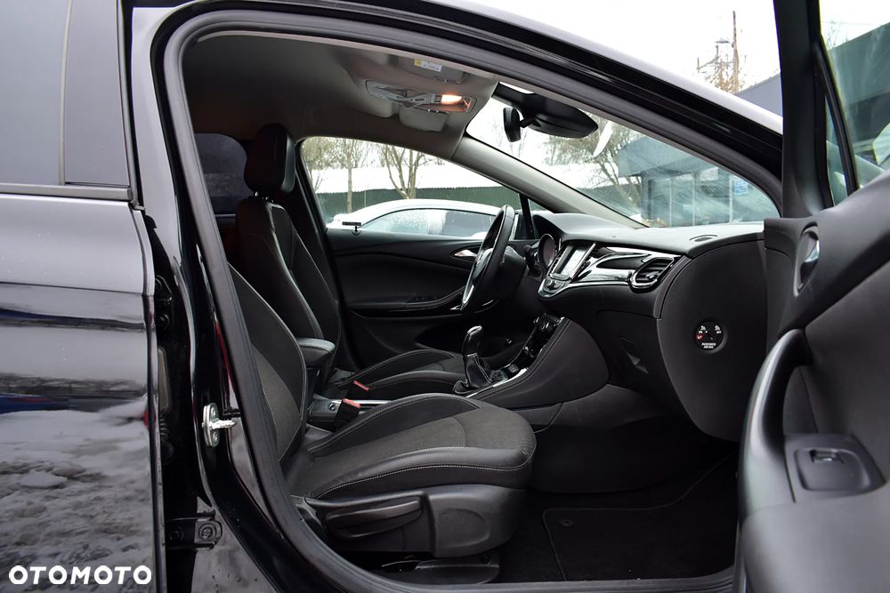 Opel Astra 1.6 CDTI Dynamic S&S - 8