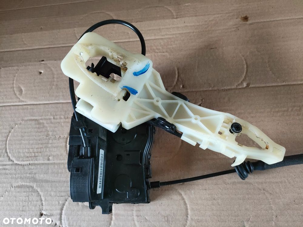 KIA VENGA 09- ZAMEK DRZWI PRAWY TYŁ 4-PIN - 7