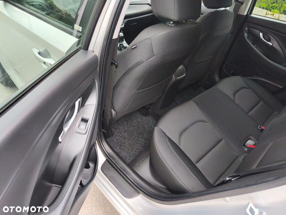 Hyundai i30 1.4 T-GDI YES!+ - 21