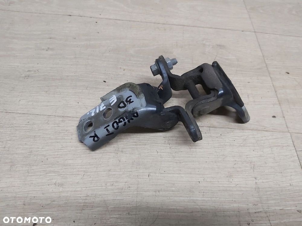 Toyota AYGO I 05-13 zawiasy drzwi prawy przód komplet - 2