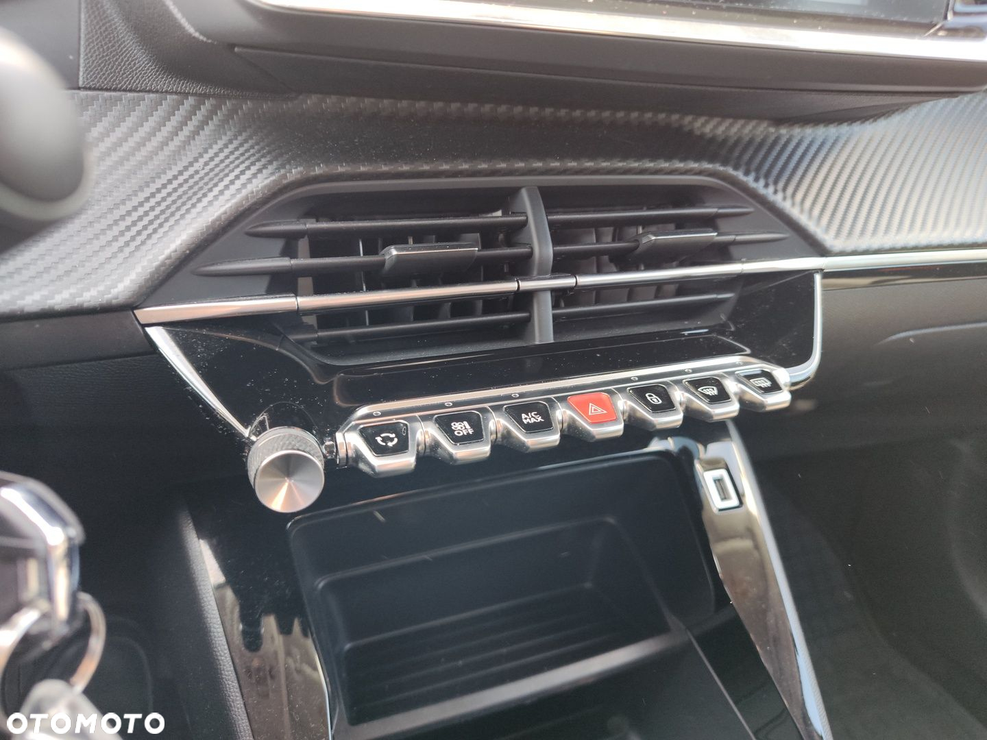Peugeot 208 1.2 PureTech Active Pack S&S - 12
