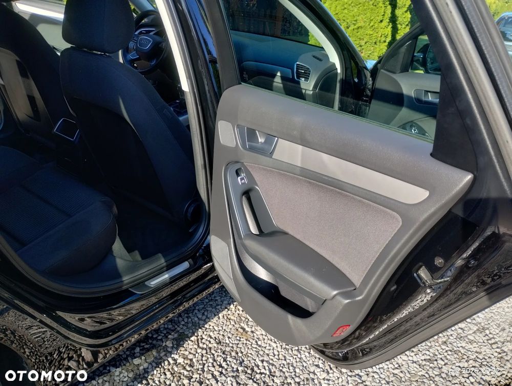 Audi A4 Avant - 27