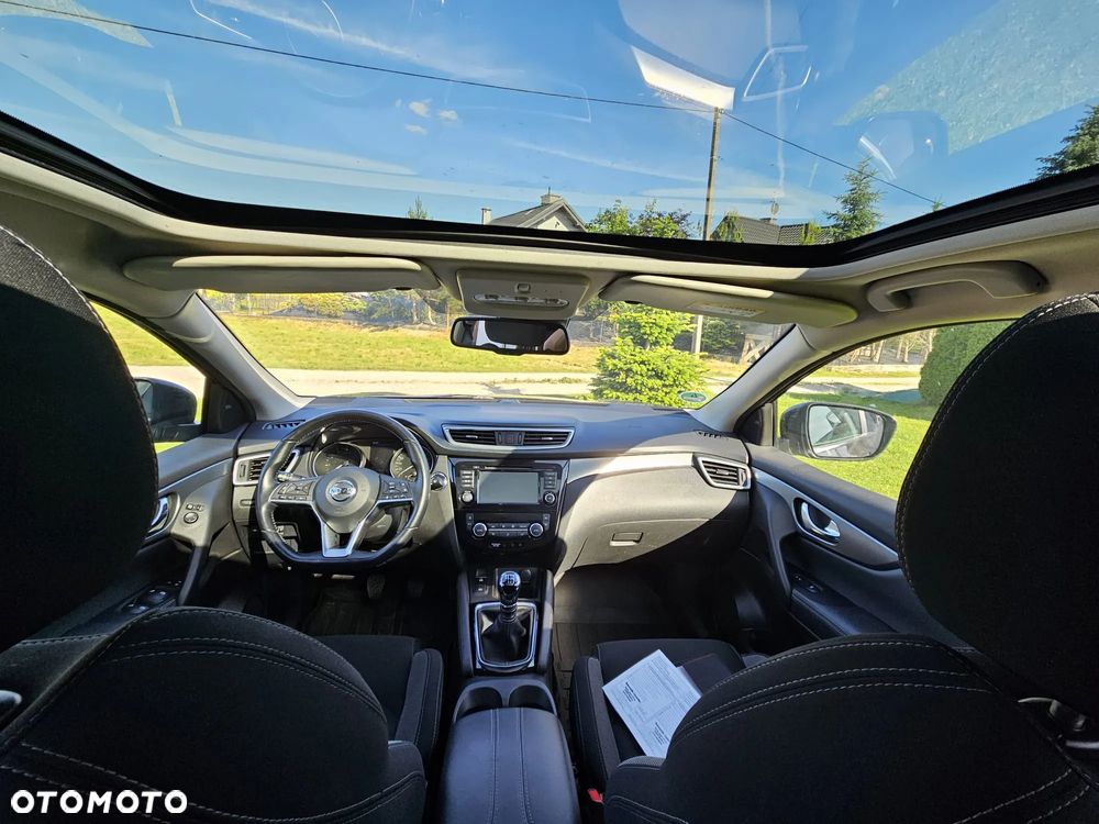 Nissan Qashqai 1.3 DIG-T SHIRO - 2
