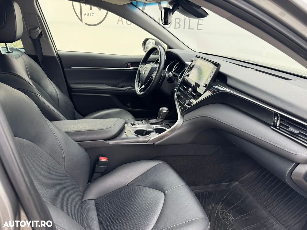 Toyota Camry 2.5 Hybrid Dynamic - 9