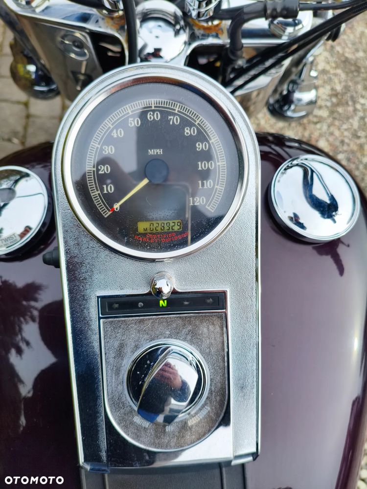 Harley-Davidson Softail Heritage Classic - 17