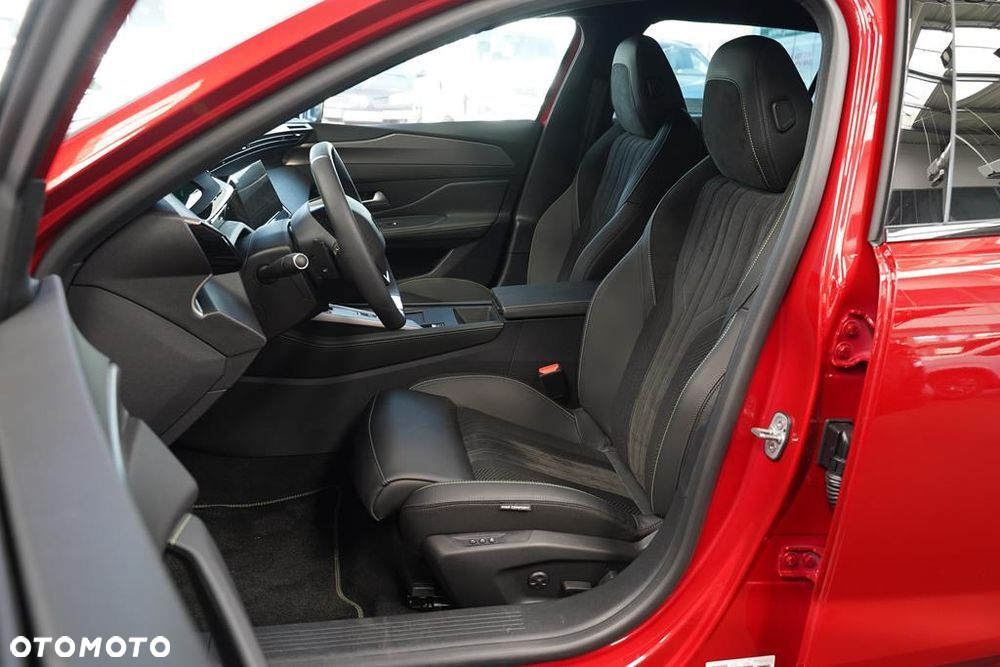 Peugeot 408 1.2 PureTech mHEV GT S&S e-DSC6 - 11