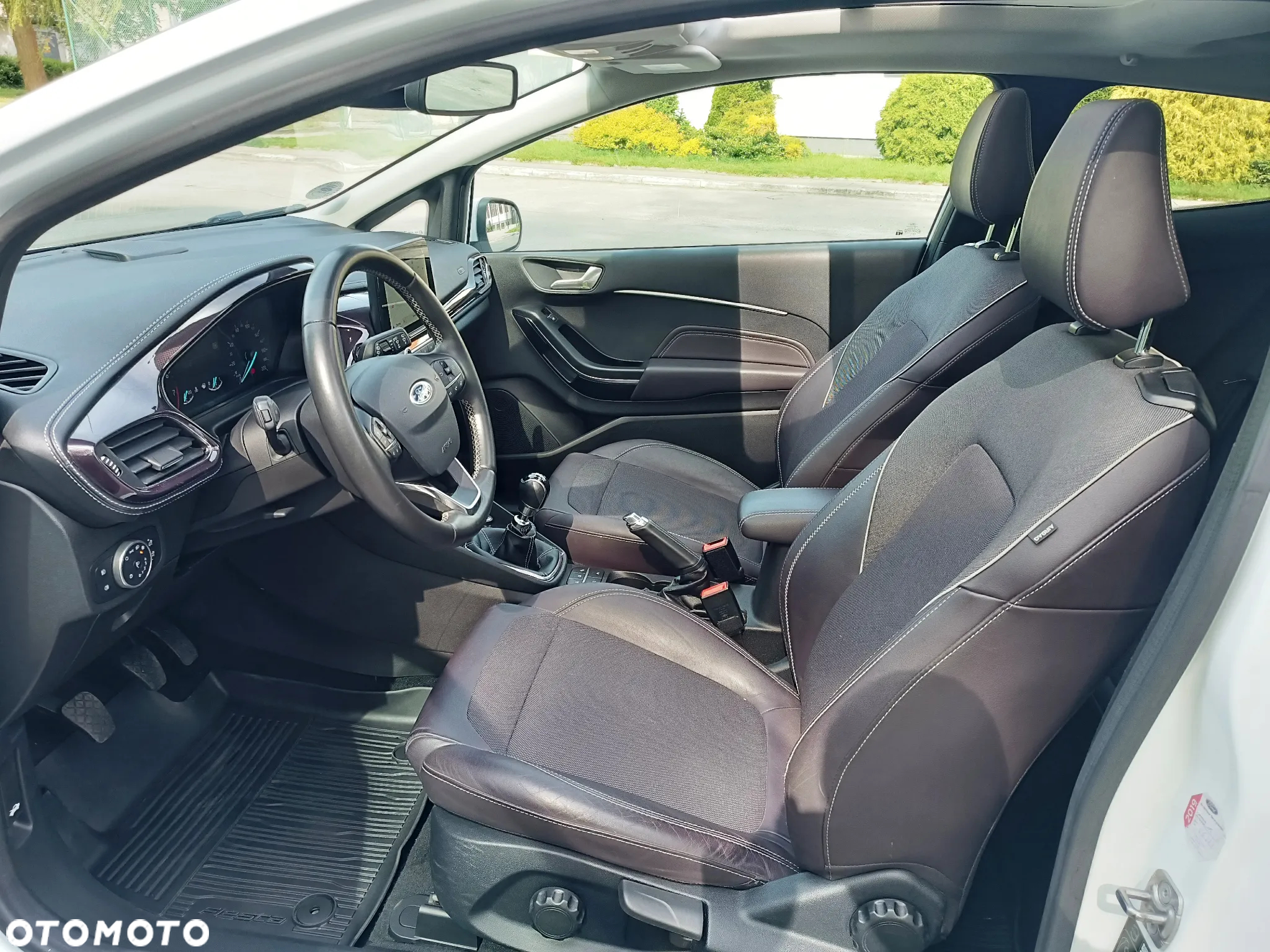 Ford Fiesta 1.0 EcoBoost S&S VIGNALE - 17