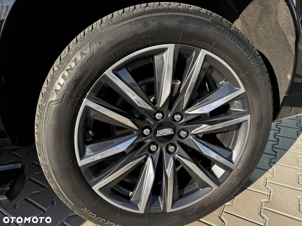Cadillac Escalade 6.2 V8 AWD AT Platinum - 39