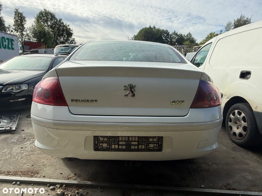 ZDERZAK TYLNY PEUGEOT 407 SEDAN - 2