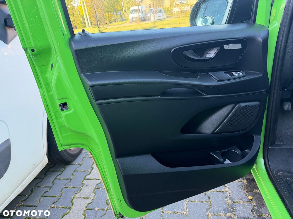 Mercedes-Benz evito - 24