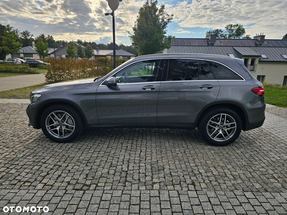 Mercedes-Benz GLC - 29
