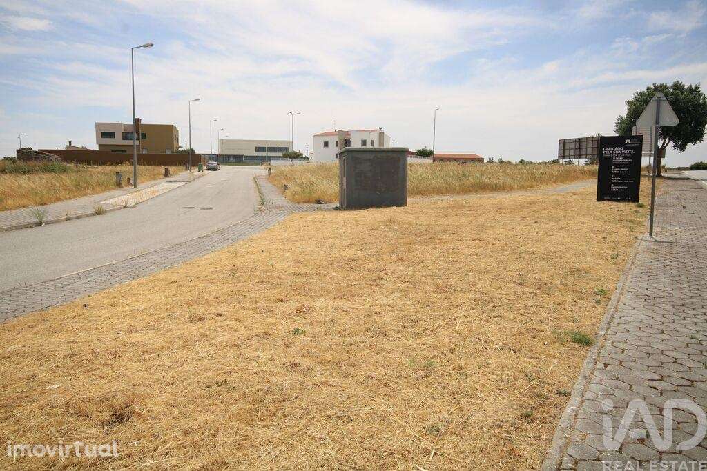 Terreno em Almeida de 611,00 m2 - Grande imagem: 5/29