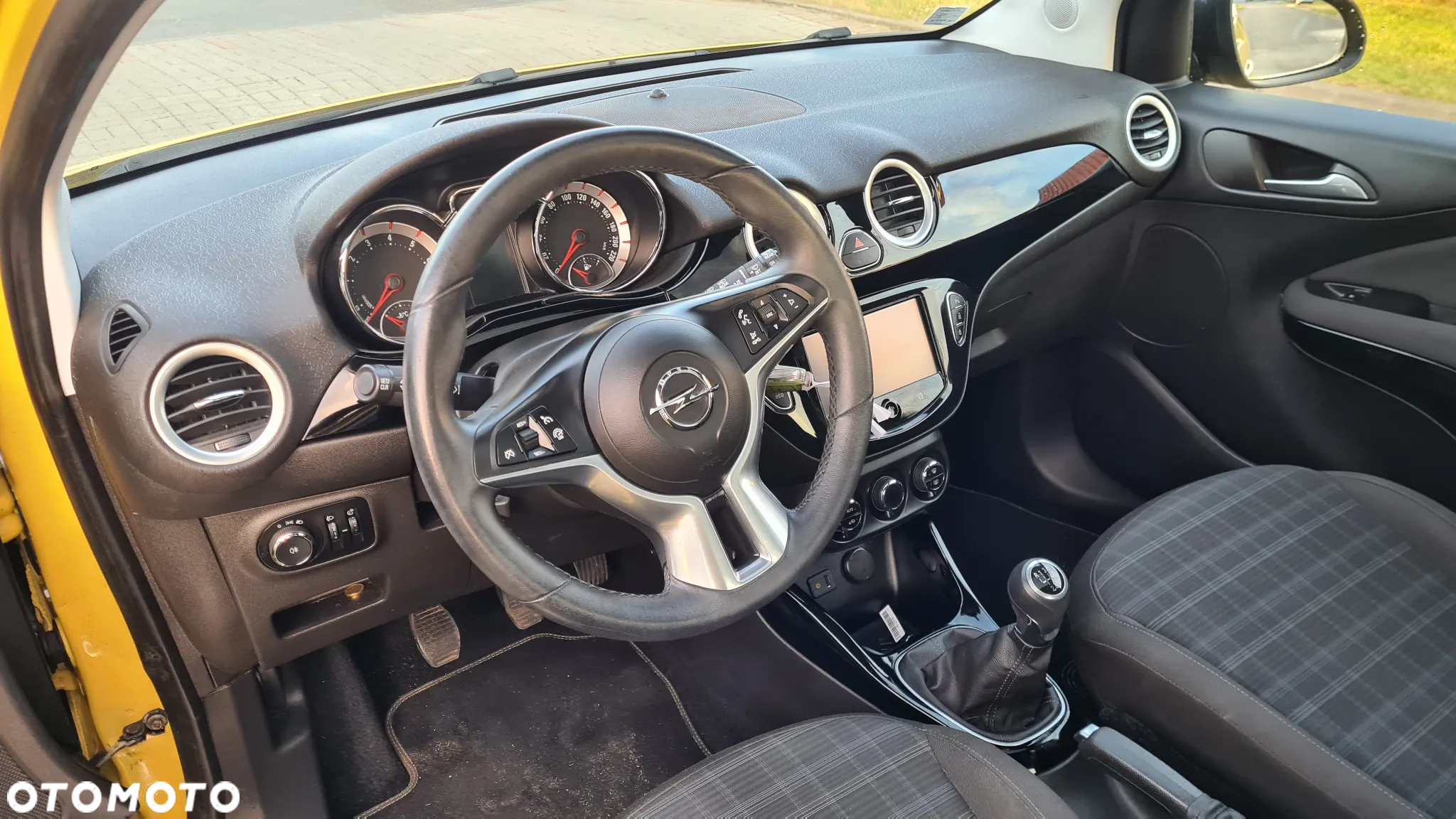 Opel Adam 1.4 Glam S&S - 24