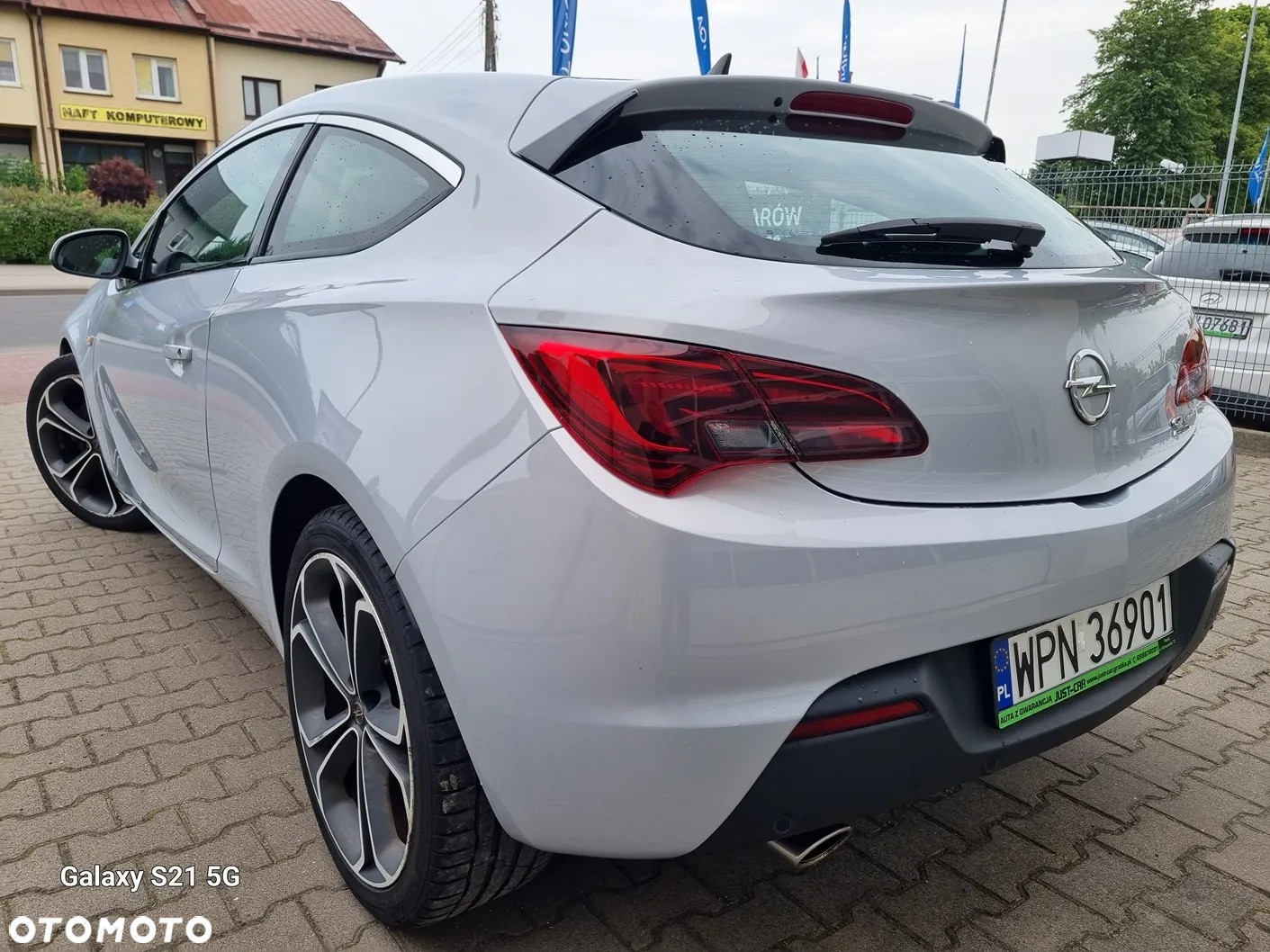 Opel Astra GTC 1.6 Turbo Innovation - 8