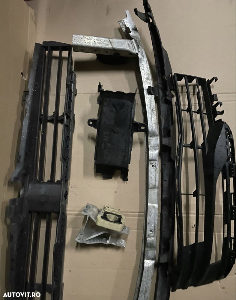 Ememente tragar panou fata  BMW seria 5 G30 G31 grila carenaj senzor - 2