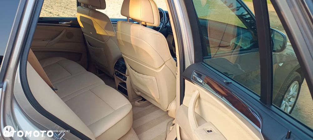 BMW X5 xDrive35i Edition Exclusive - 17