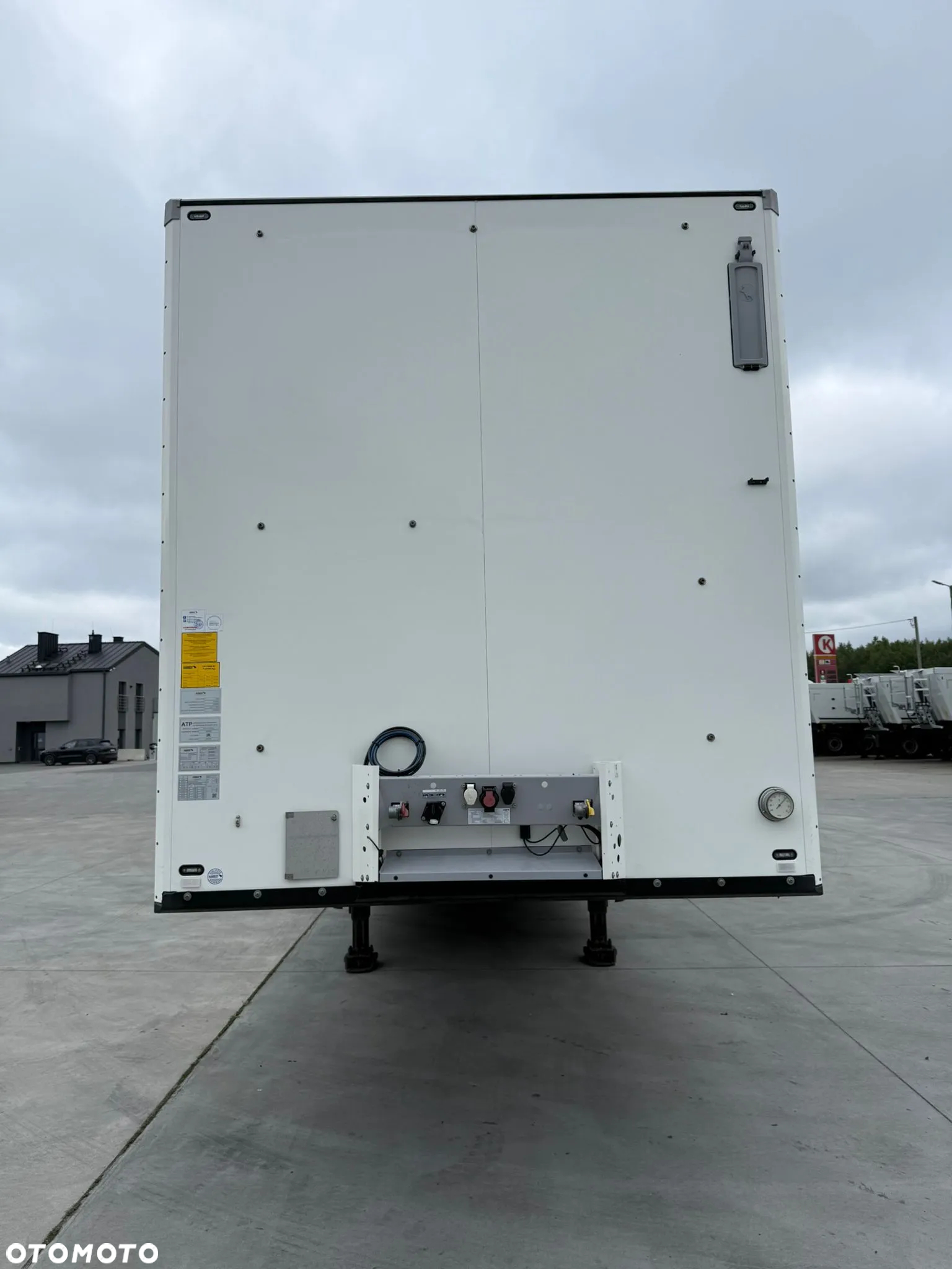 Schmitz Cargobull Chłodnia bez agregatu / Izoterma Doppelstock - podwójny załadunek 2023r Przygotowana pod montaż agregatu - 9