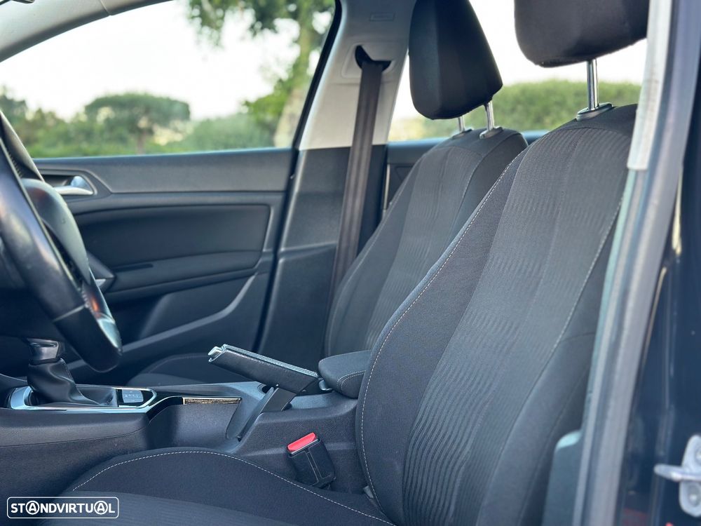Peugeot 308 SW BlueHDi 120 EAT6 Stop & Start Active - 19