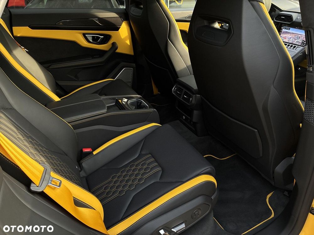 Lamborghini Urus - 24
