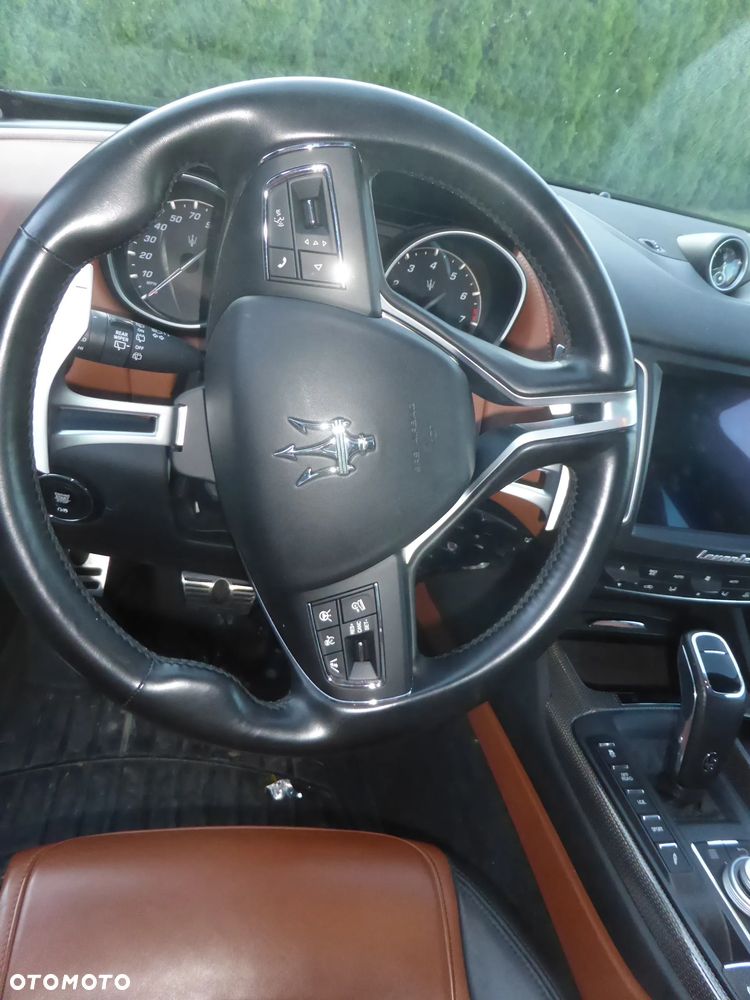 Maserati Levante S Q4 GranLusso - 12