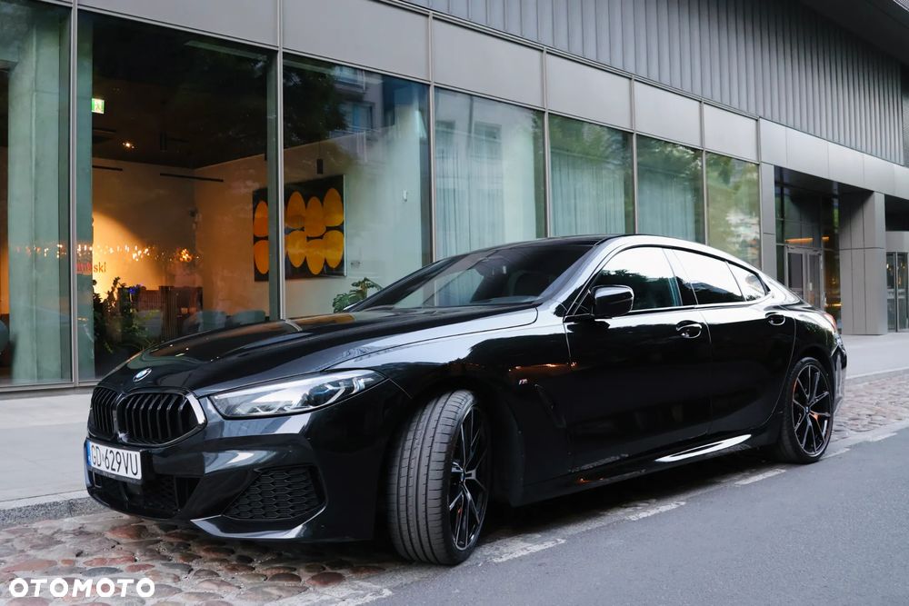 BMW Seria 8 - 12