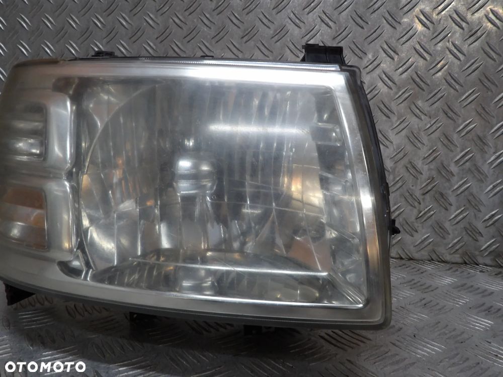 FORD RANGER LAMPA PRAWA PRZÓD 06- - 2