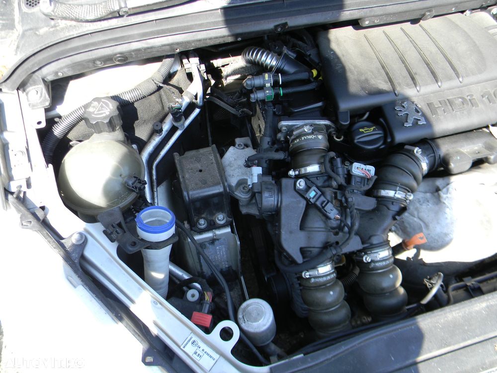 Dezmembrari  Peugeot 307  2000  > 0000 1.6 HDi 110 Motorina - 10