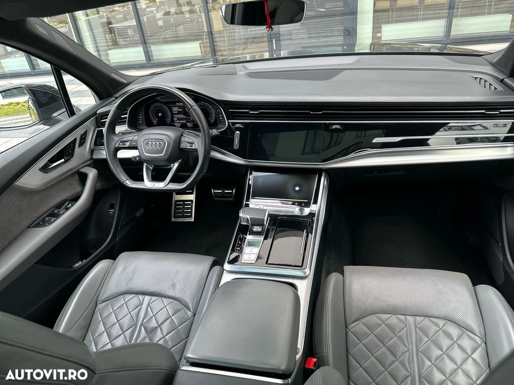 Audi Q7 - 7