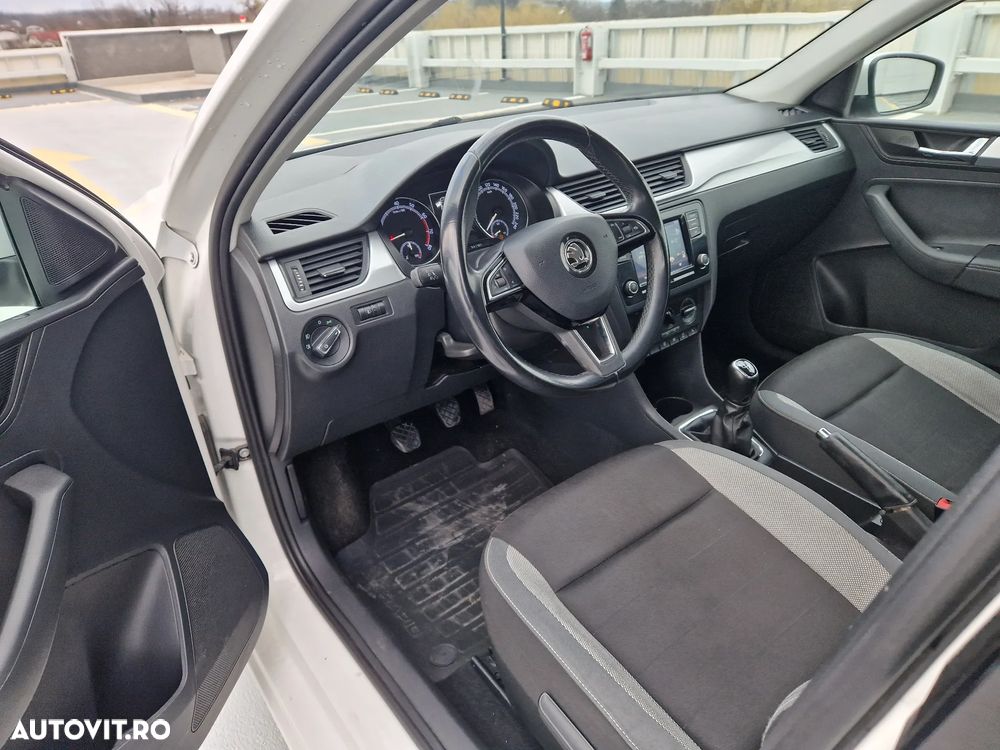 Skoda RAPID 1.0 TSI Active - 17