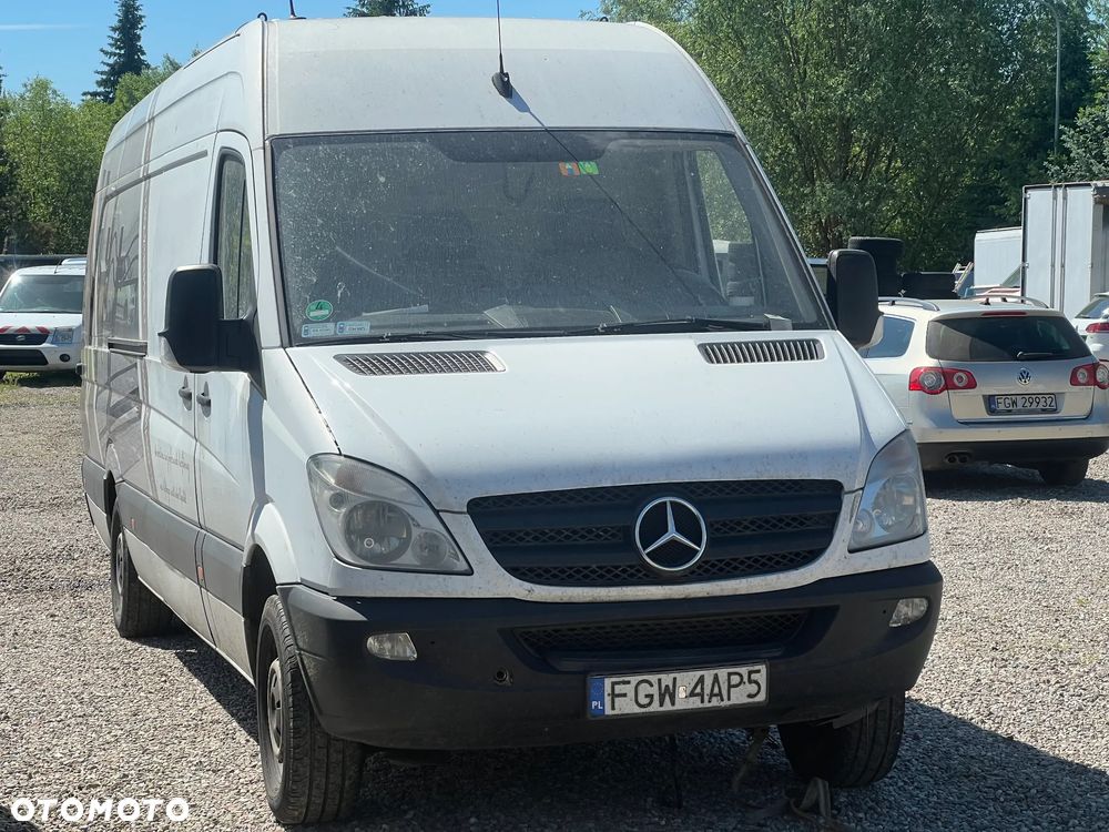 Mercedes-Benz SPRINTER 319 LONG - 2