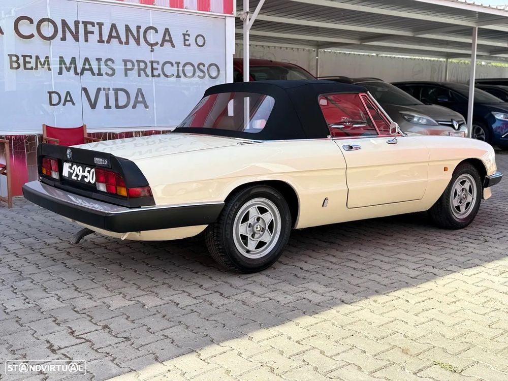 Alfa Romeo Spider - 21