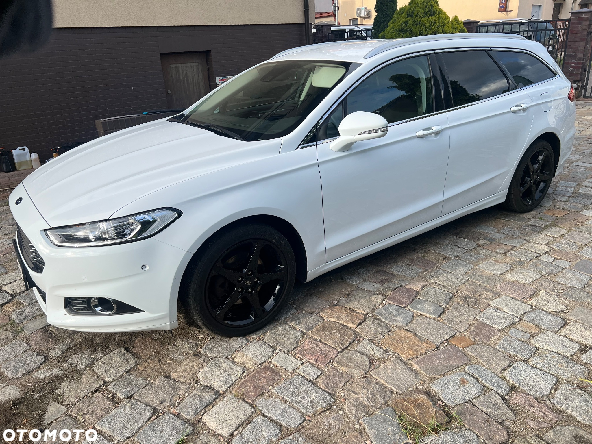 Ford Mondeo 2.0 TDCi Ambiente - 2