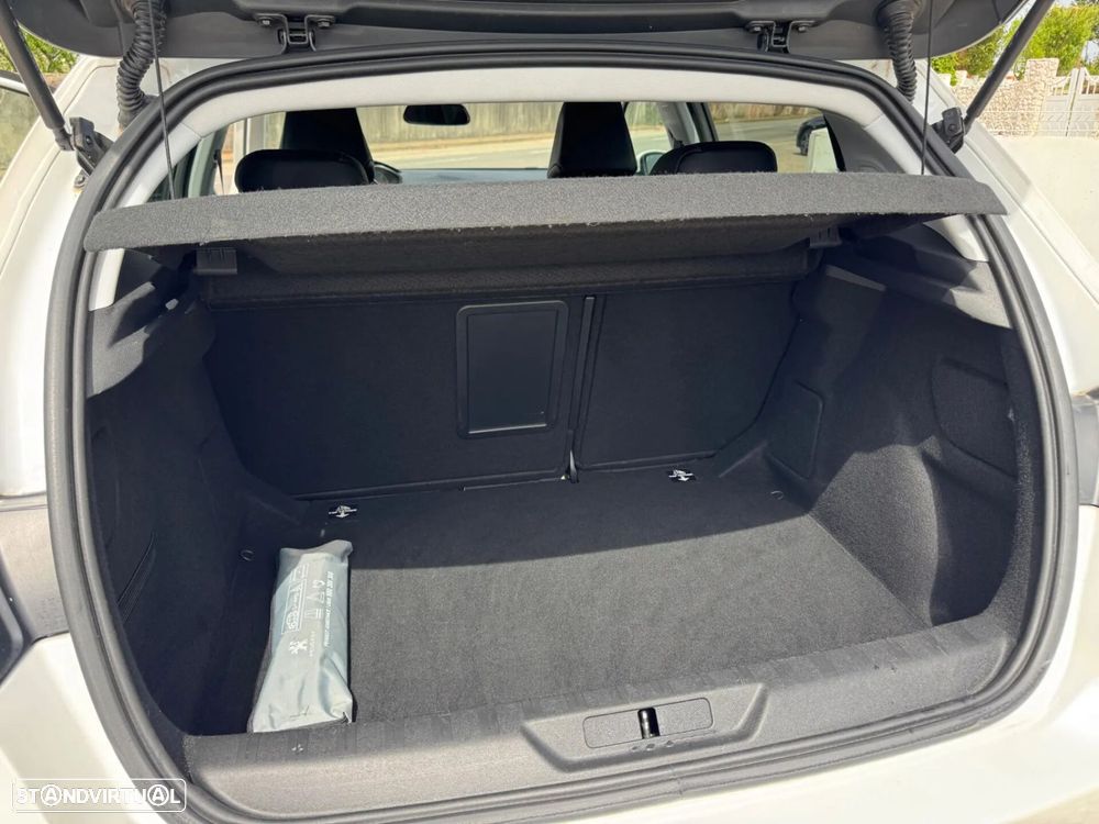 Peugeot 308 1.5 BlueHDi Allure - 11