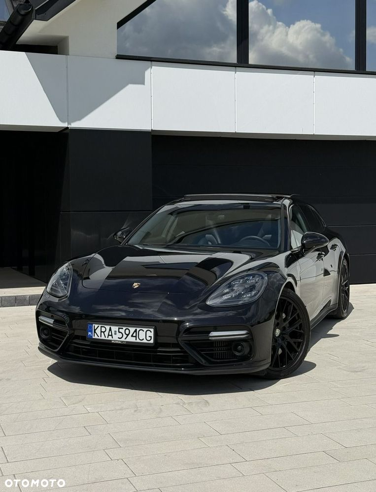 Porsche Panamera Turbo - 6