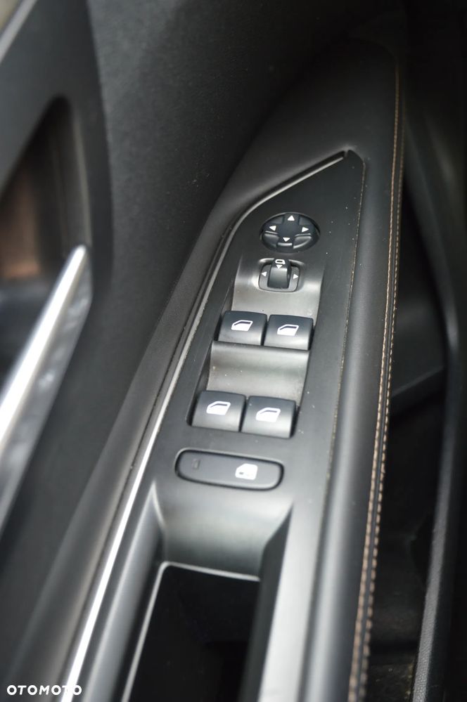 Peugeot 3008 1.5 BlueHDi Crossway S&S - 12