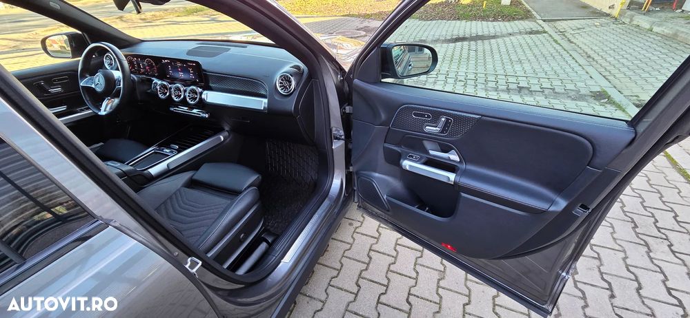 Mercedes-Benz GLB - 13