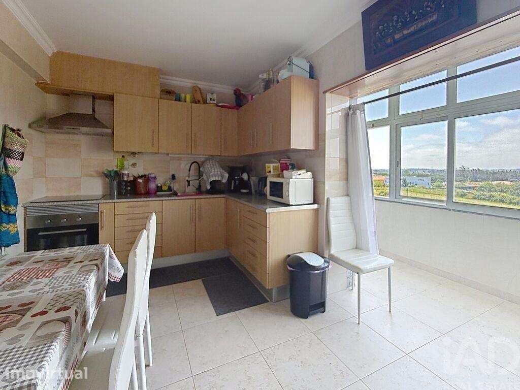 Apartamento T3 em Caldas da Rainha - Nossa Senhora do Pópulo, Coto e S - Grande imagem: 2/24
