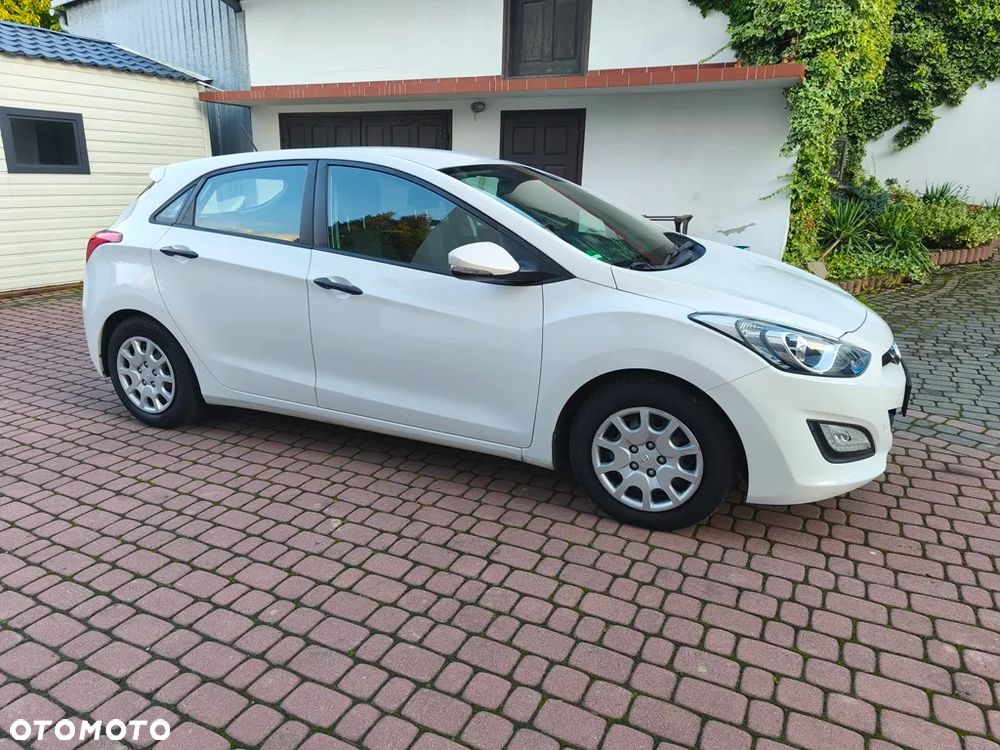 Hyundai i30 1.4 Trend - 8