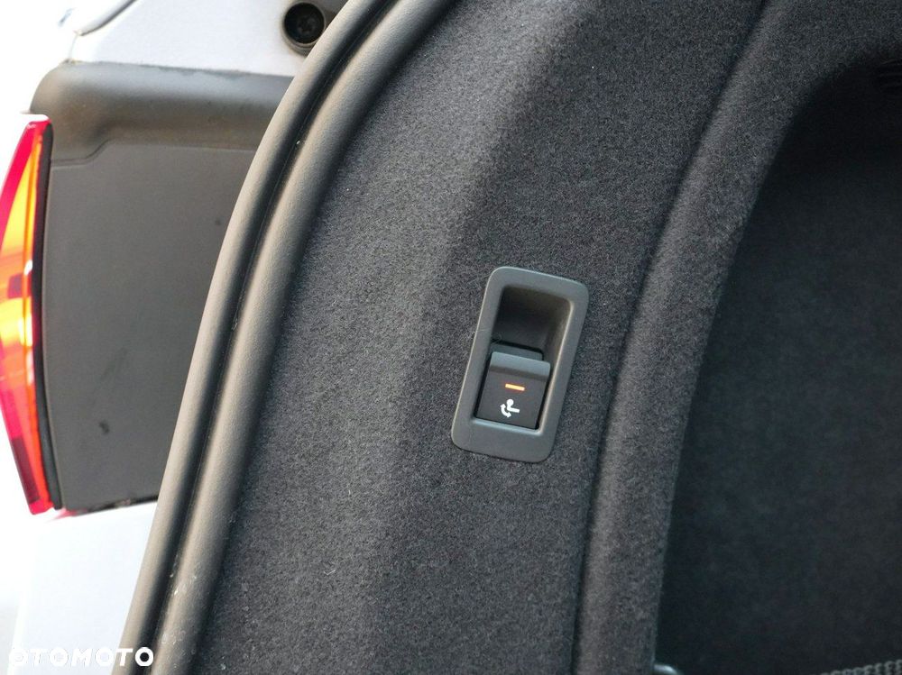 Audi A4 Allroad - 11