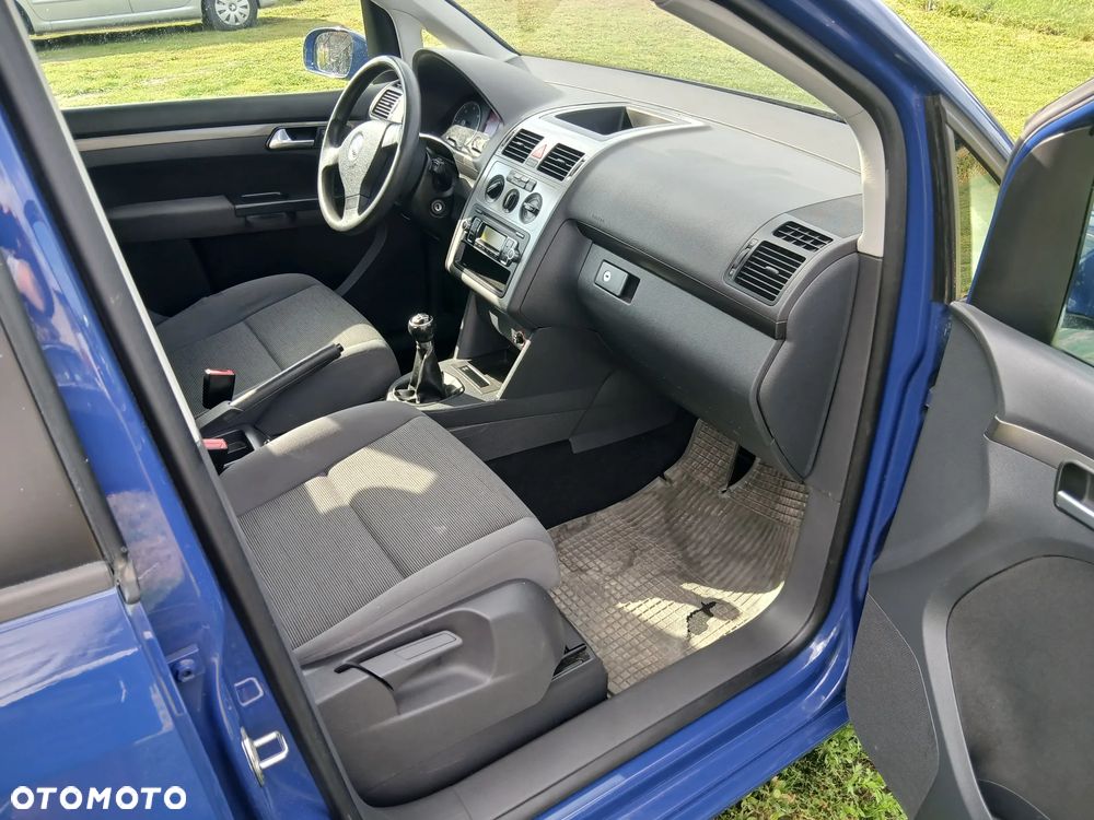 Volkswagen Touran 1.9 TDI Conceptline - 13