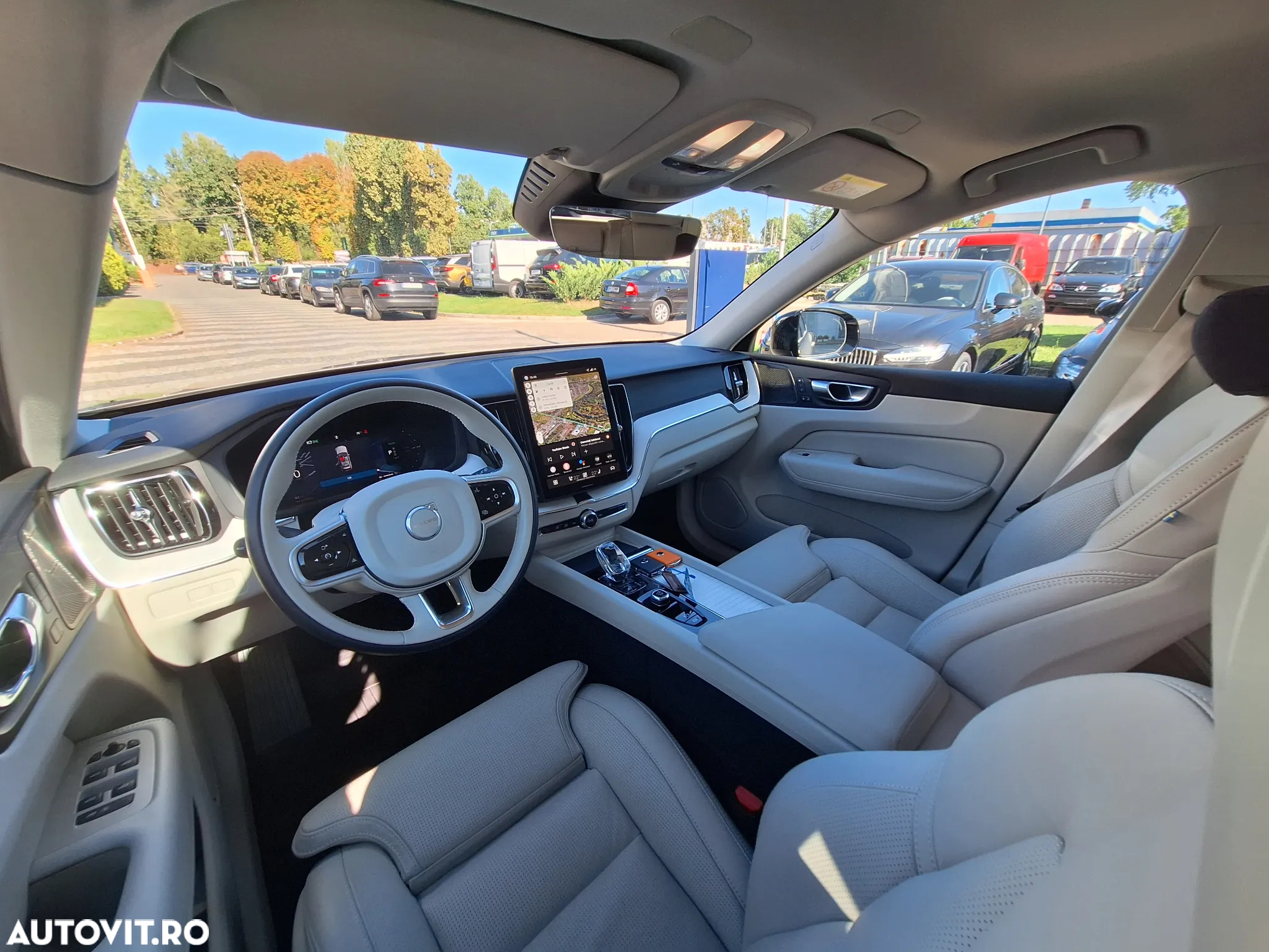 Volvo XC 60 T6 AWD AT PHEV Plus Dark - 15