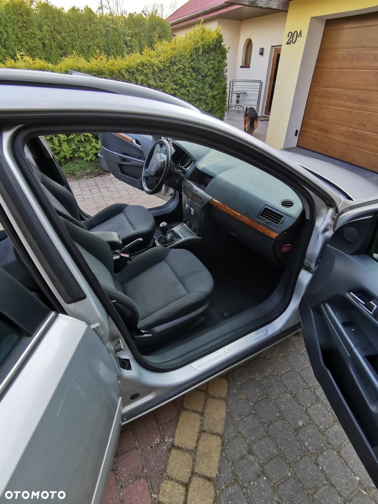 Opel Astra - 4