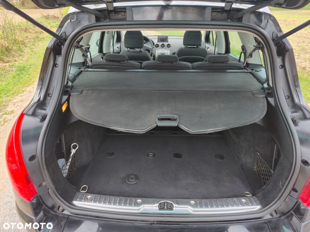 Peugeot 308 - 25