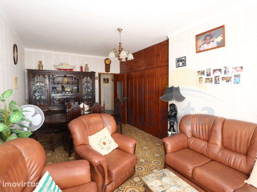 Moradia T4+2 na 2ª linha da Praia de Monte Gordo - Grande imagem: 3/36