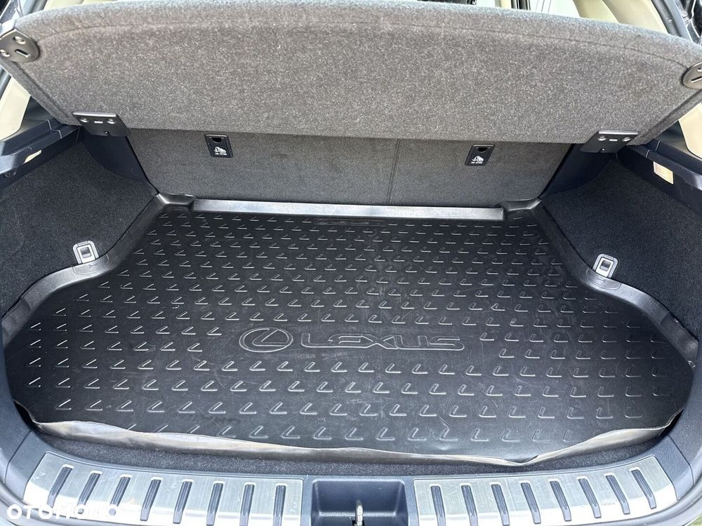 Lexus NX 300h Business Edition AWD - 14