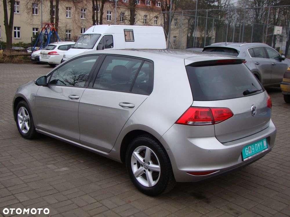 Volkswagen Golf 1.2 TSI BMT Trendline - 10