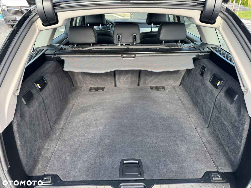 BMW Seria 5 520d - 23