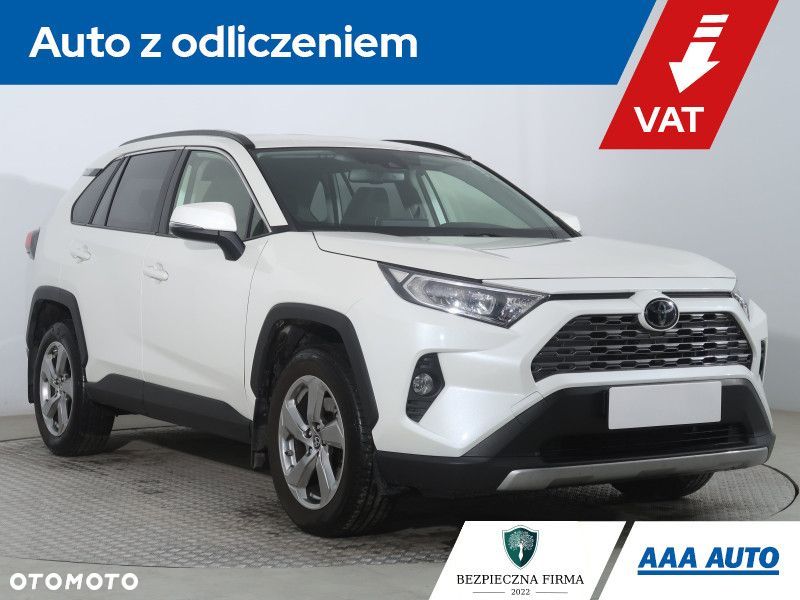 Toyota RAV4 - 1