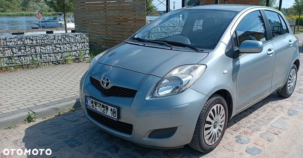 Toyota Yaris - 1