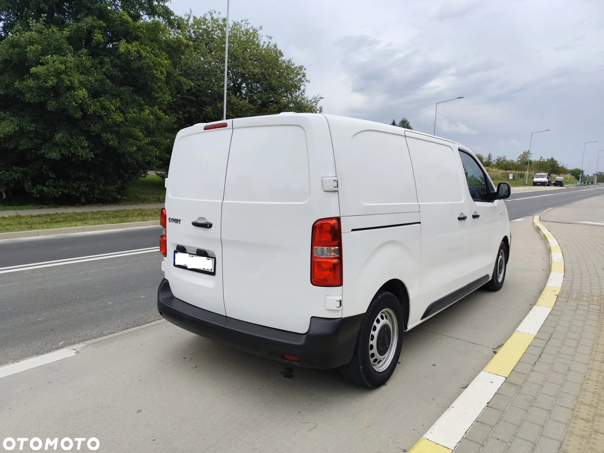 Peugeot EXPERT - 11